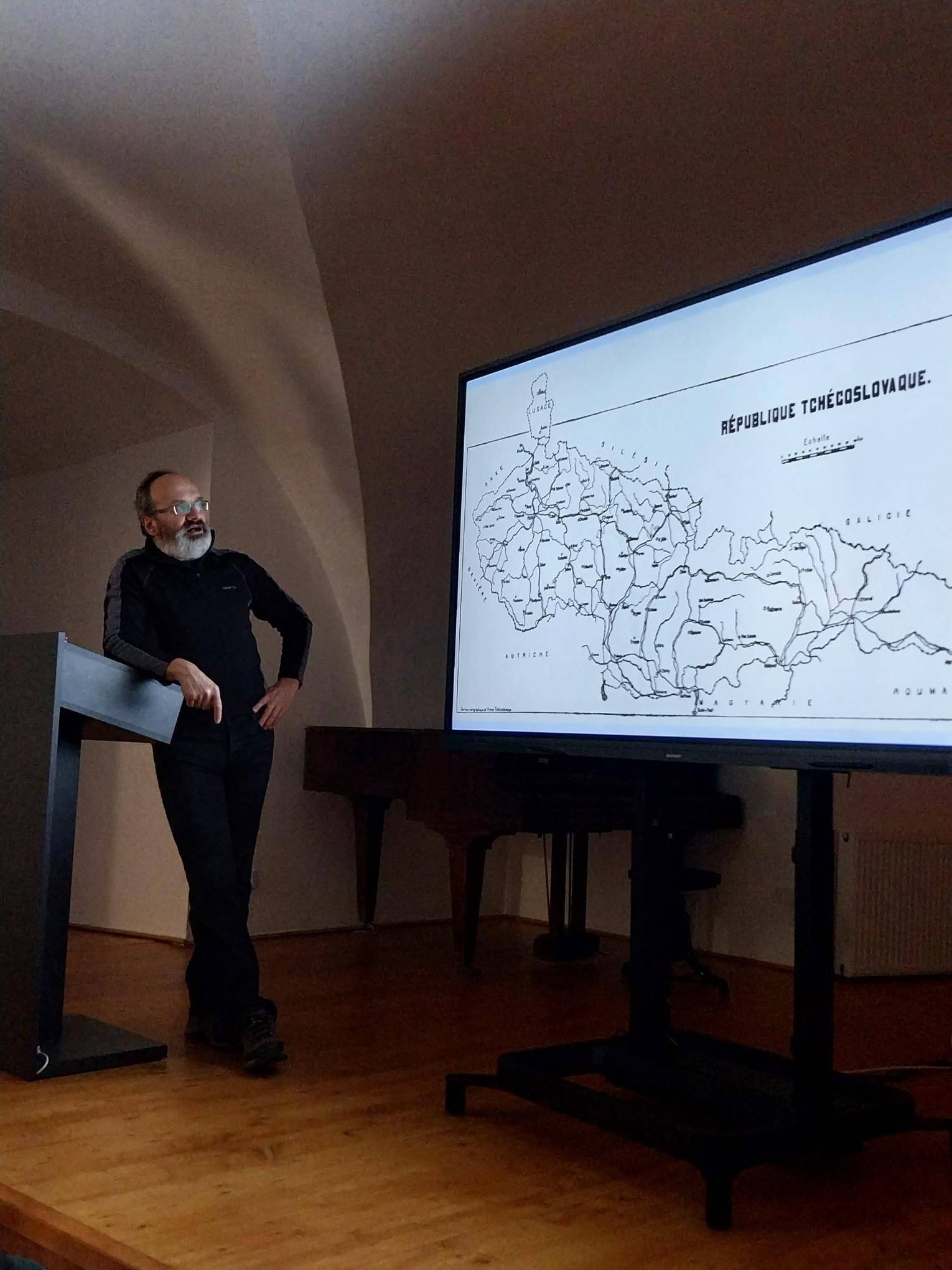 Smlouva mezi ČSR a PLR o konečném vytyčení státních hranic a její projevy na Jesenicku