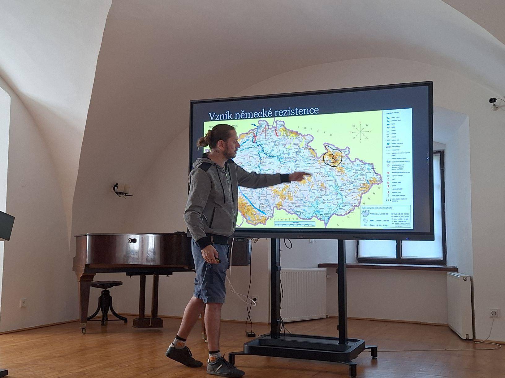 Německá poválečná rezistence ve východních Sudetech v roce 1945