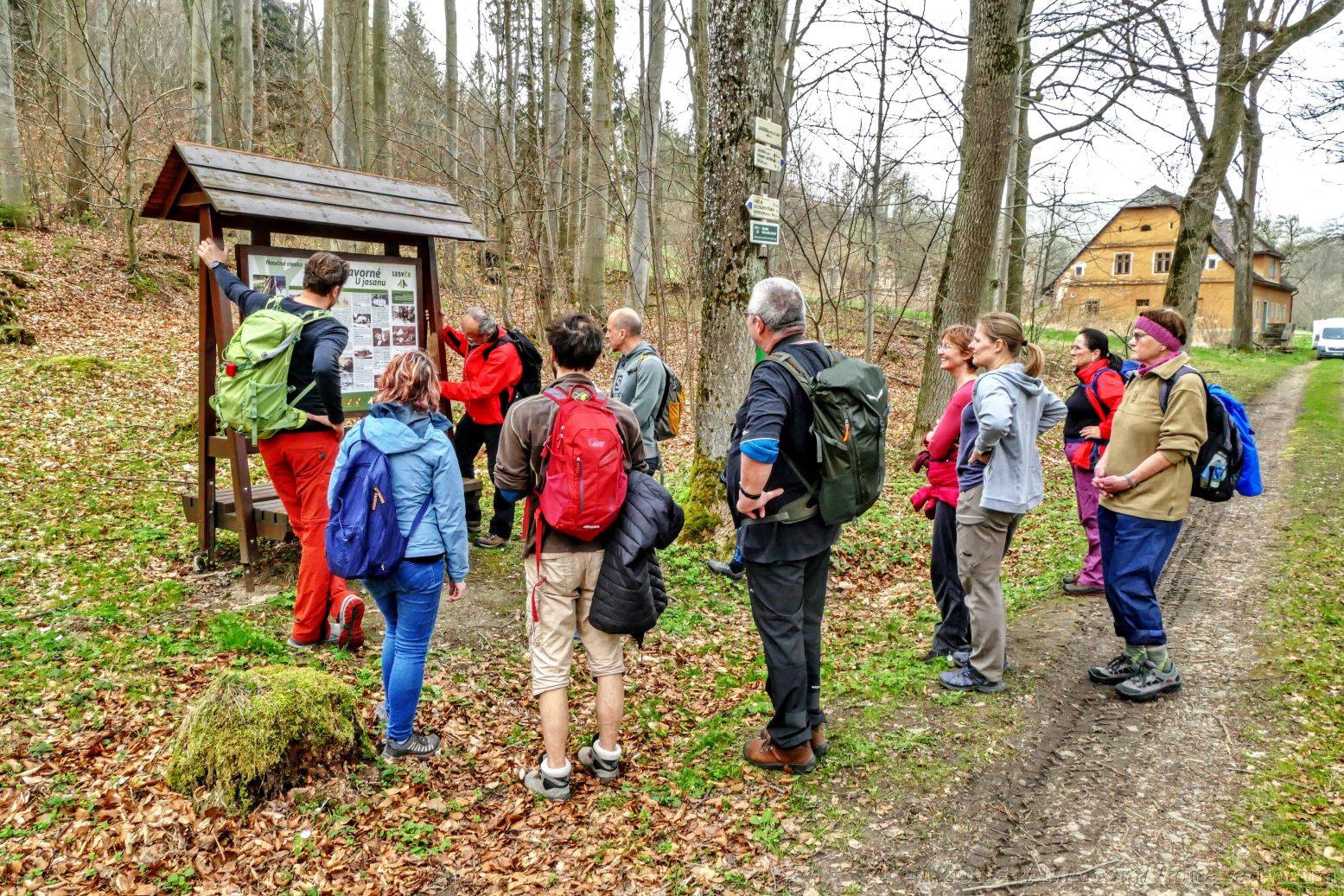 První letošní vlastivědná vycházka po stopách historie jesenického průmyslu