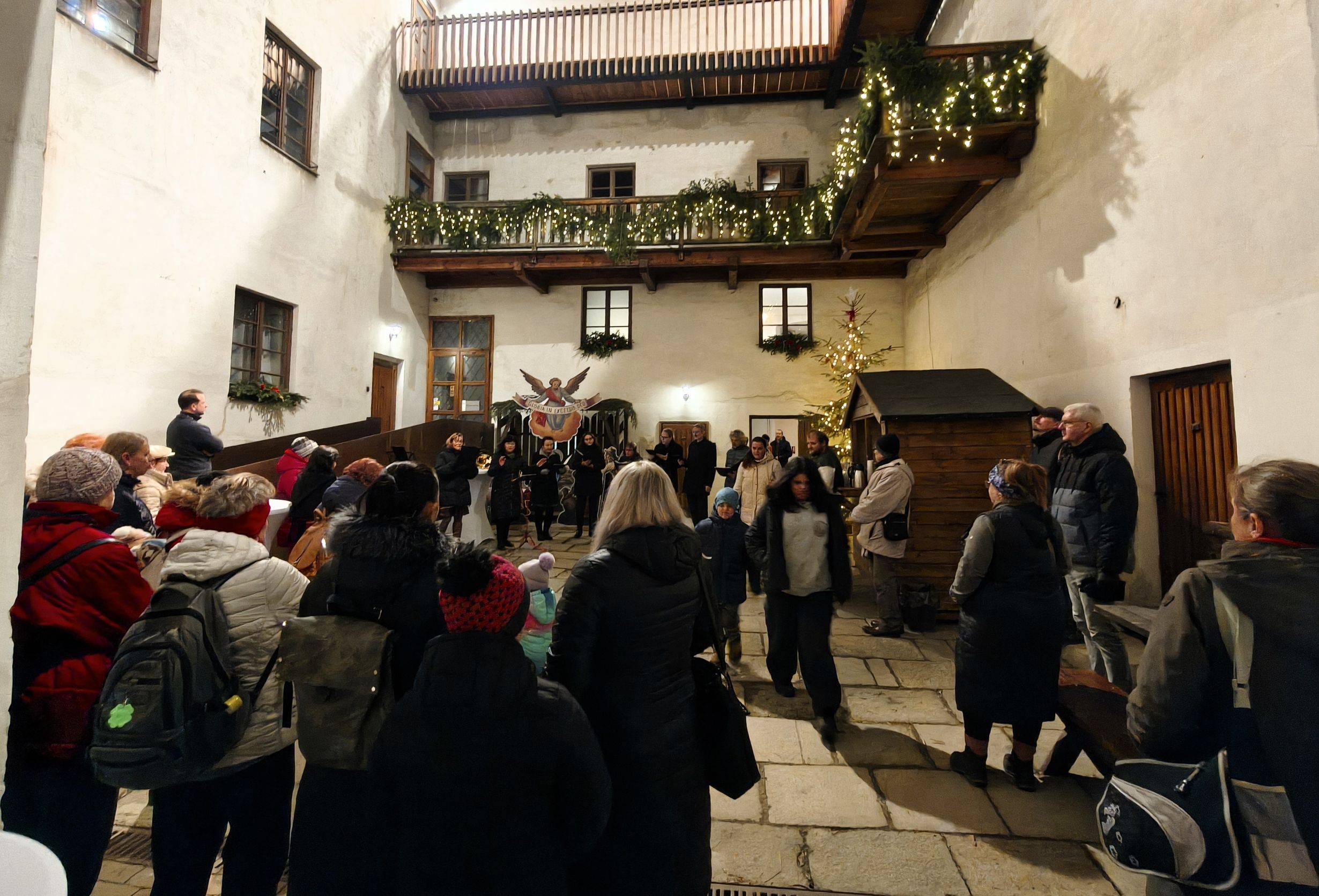 Druhý ročník Rytířských Vánoc přilákal malé i velké návštěvníky do Vodní tvrze
