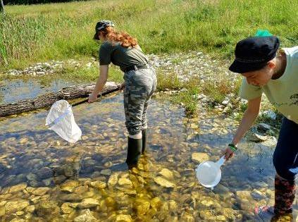 hydrobiologové v terénu 3 web.jpg