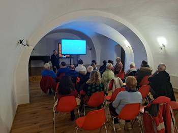 Od smrkových polen k setinám vteřiny