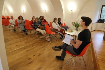 Noc umění, historie a literatury