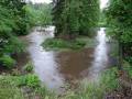 Soutok Černého a Červeného potoka během kulminující povodně. 20. 6. 2020. Foto: M. Hanáček.