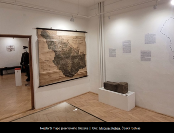 Ostré hranice sloužily jen k tomu, abychom nezjistili, že lidé za čárou jsou úplně stejní jako my, říká etnograf jesenického muzea pro ČRo Olomouc