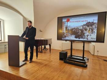 Prvomájová přednáška přiblížila původ a nejstarší historii Svátku práce